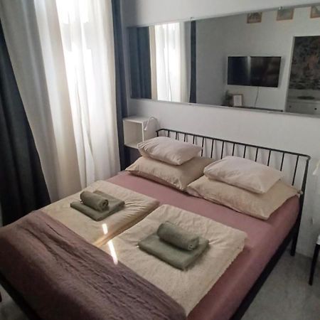 Kolibri Apartmen Budapeste Exterior foto